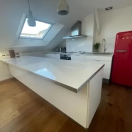 Loft De 110m² Dans Le Coeur Historique D'angers *