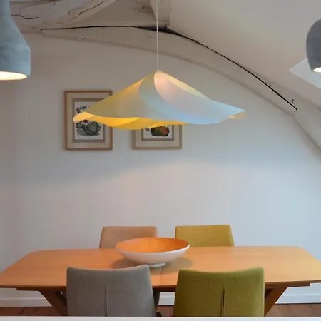 Grand Loft 110m Coeur Historique Et Parking Prive Rare Angers